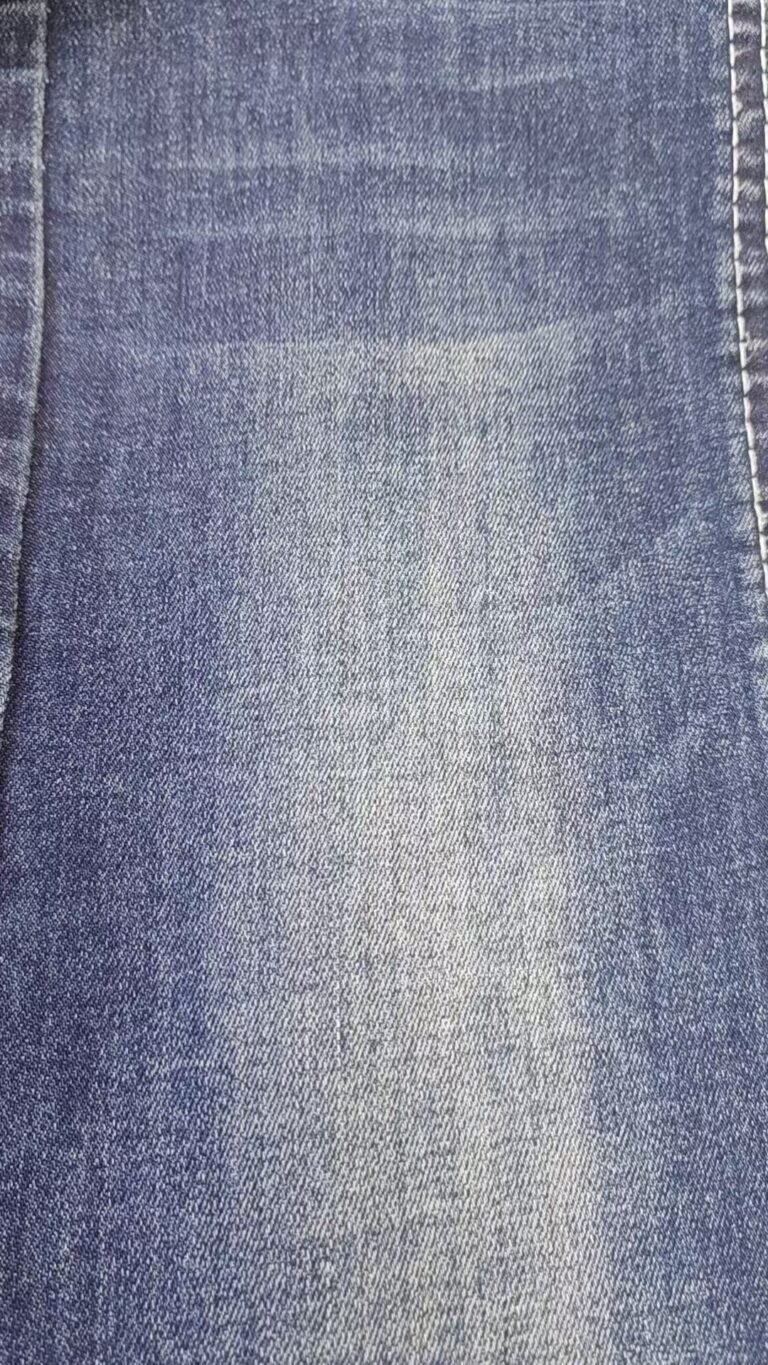 aaedcb80feff5f37e4408c655ee28b08